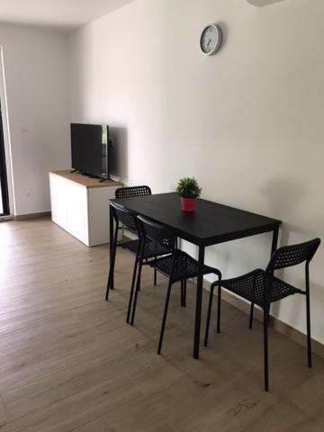 Apartments Haramincic M&B สตารา โนวัลยา ภายนอก รูปภาพ